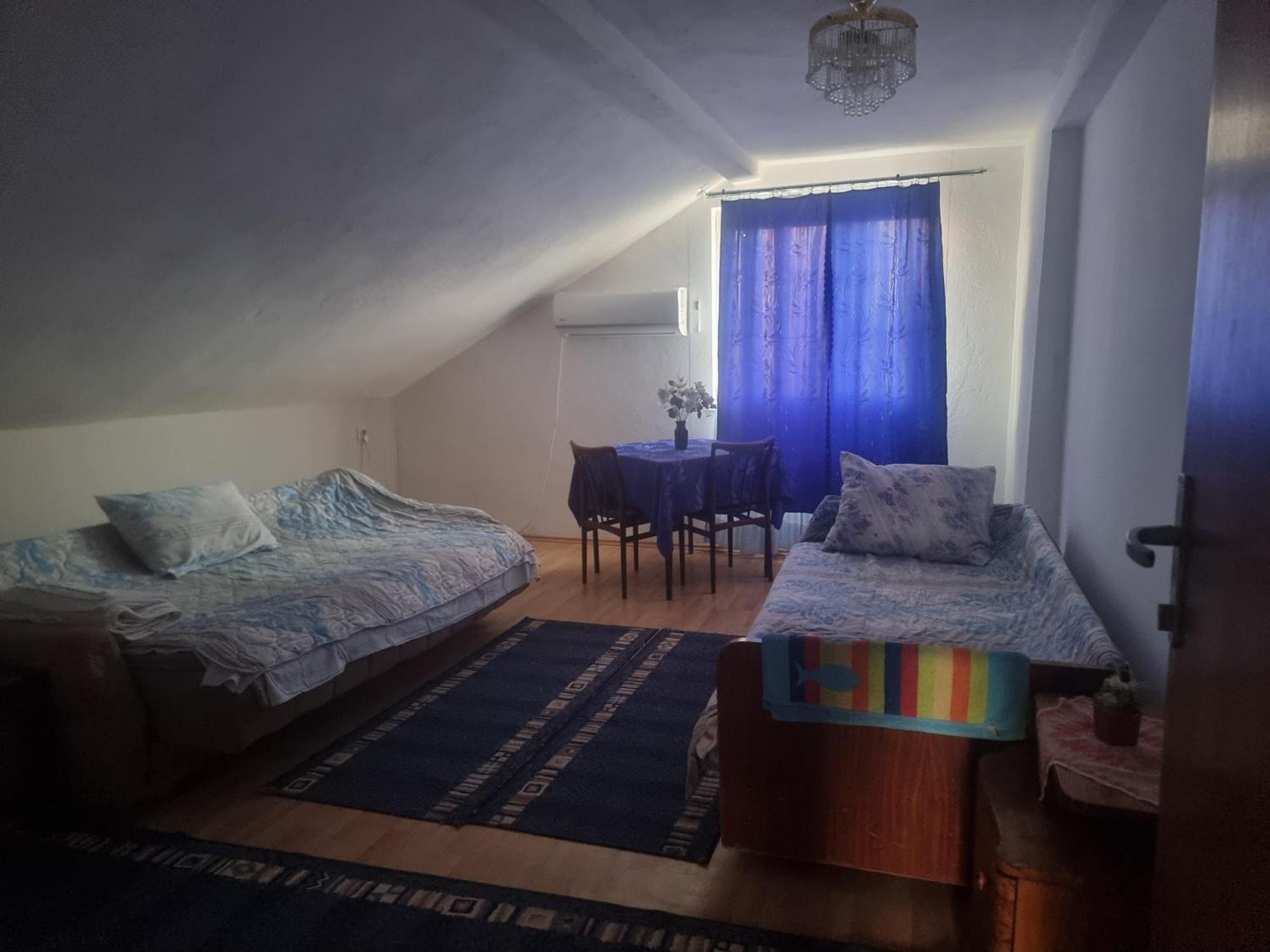 Guesthouse Sobi-Rooms Gradsko Luaran gambar